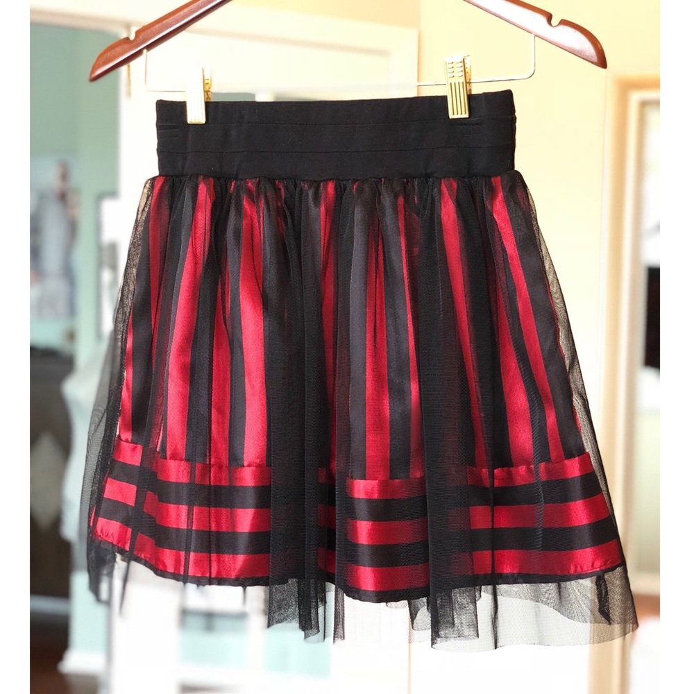 Funky high waisted skirt!